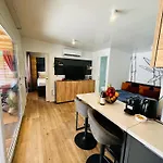 Mobilhome Luna Ii 营地 比奥格勒·纳·莫鲁