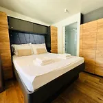 营地 Mobilhome Luna Ii 比奥格勒·纳·莫鲁