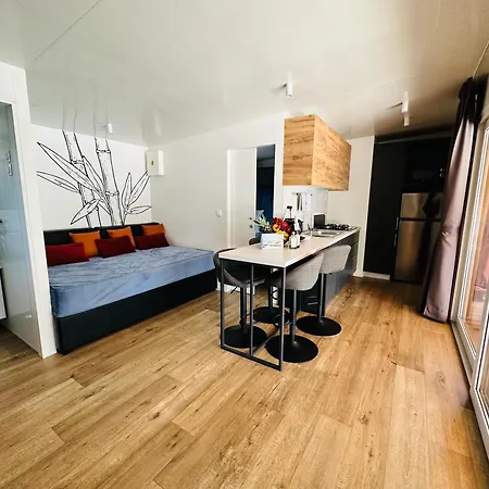 Camping Mobilhome Luna Ii