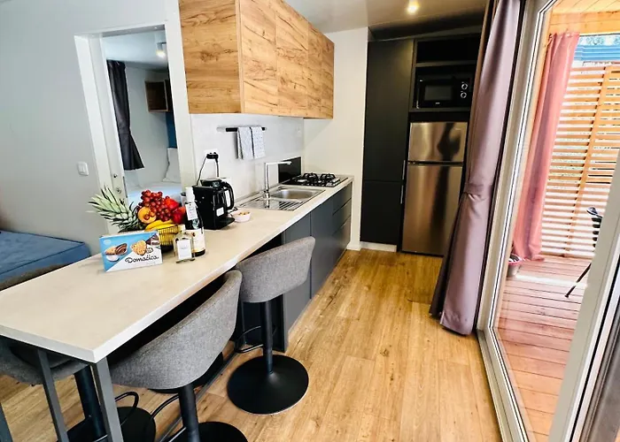 Mobilhome Luna Ii Biograd Na Moru